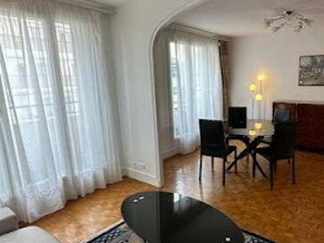Location Appartement 3 pièces 51 m2 Paris 15ème