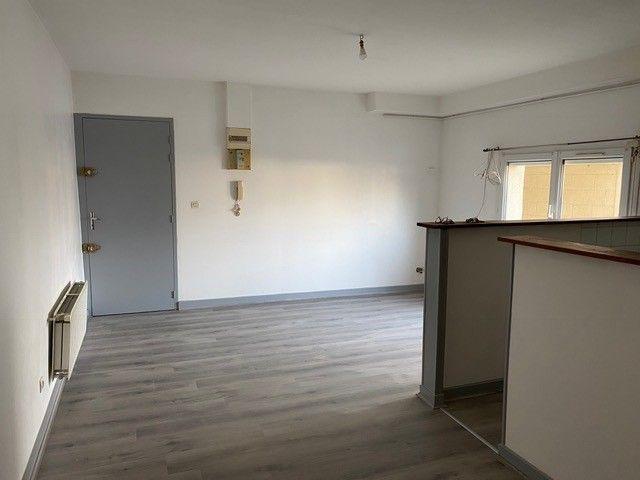 Location Appartement 3 pièces 51m² CHATELLERAULT 86100
