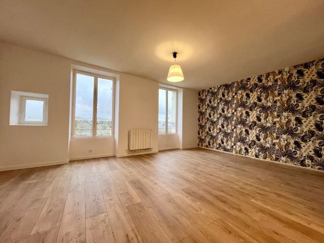 Location Appartement 3 pièces 51m² NEAUPHLE LE CHATEAU 78640
