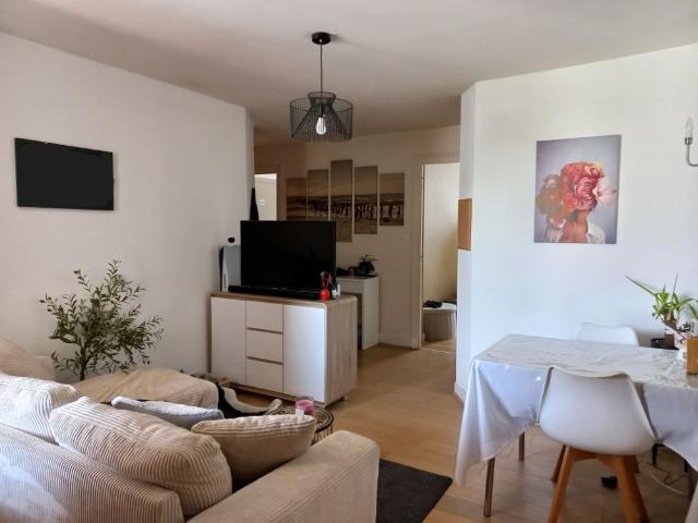 Location Appartement 3 pièces 51m² VICHY 03200