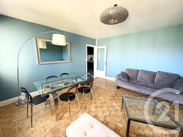 Location Appartement 3 pièces 52.63 m2 Paris 18ème