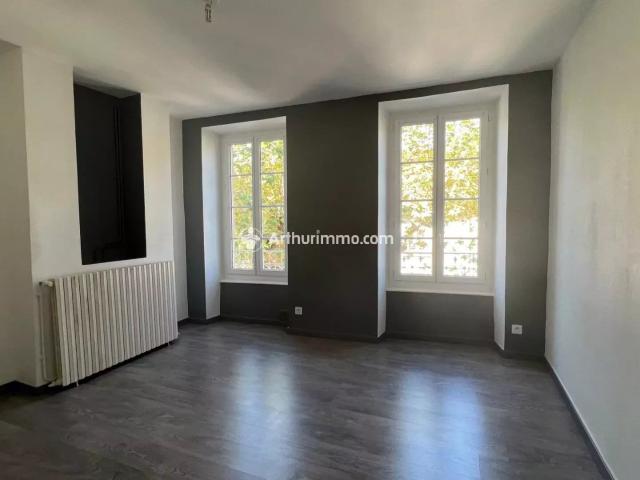 Location Appartement 3 pièces 52 m2 à Millau