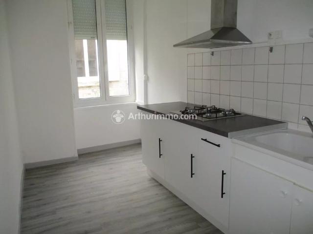 Location Appartement 3 pièces 52 m2 à Saint Jean d'Angély