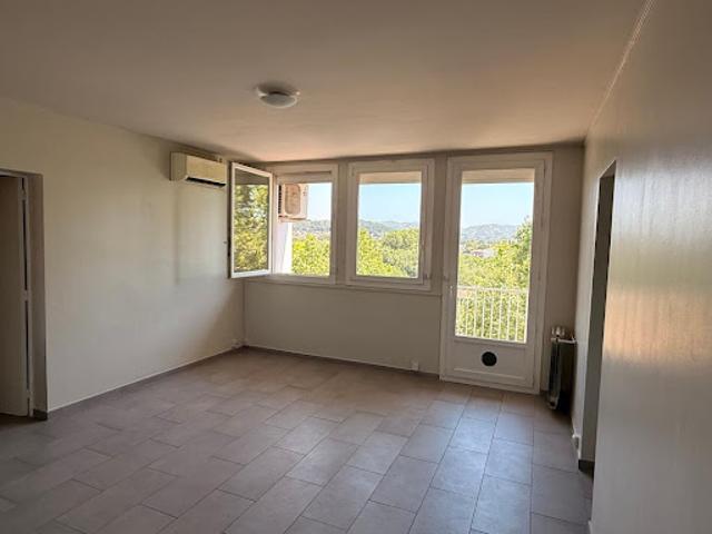 Location Appartement 3 pièces 52 m2 Marignane