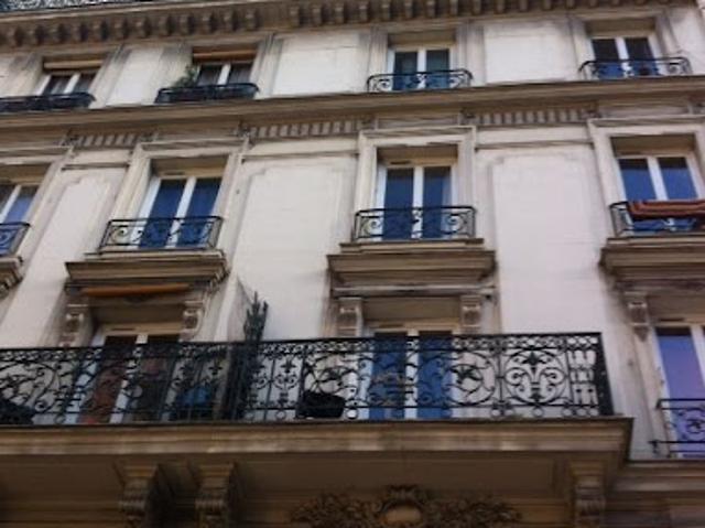 Location Appartement 3 pièces 52 m2 Paris 18ème
