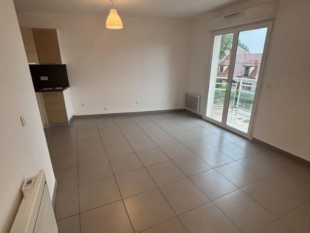 Location Appartement 3 pièces 52m² STE GENEVIEVE DES BOIS 91700