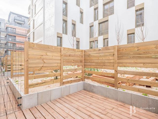 Location Appartement 3 pièces 57.4 m2 Courbevoie