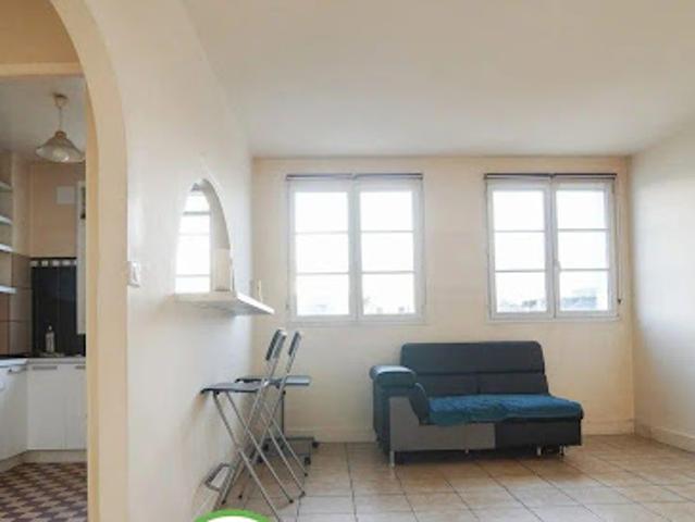 Location Appartement 3 pièces 57 m2 Colombes