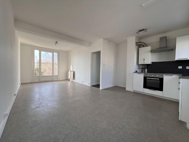 Location Appartement 3 pièces 57m²