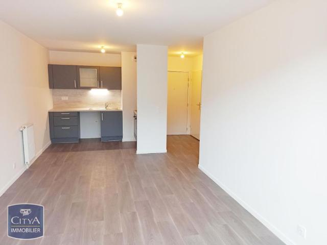 Location Appartement 3 pièces 57m² ST GERMAIN LES ARPAJON 91180
