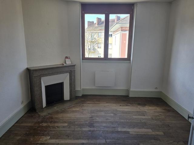 Location Appartement 3 pièces 57m² PARAY LE MONIAL 71600