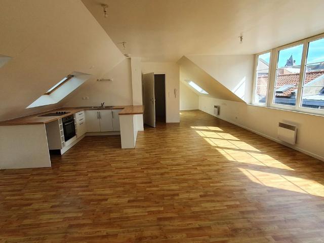 Location Appartement 3 pièces 54m² BOULOGNE SUR MER 62200
