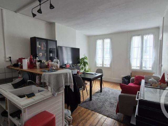 Location Appartement 2 pièces 54m² FONTAINEBLEAU 77300