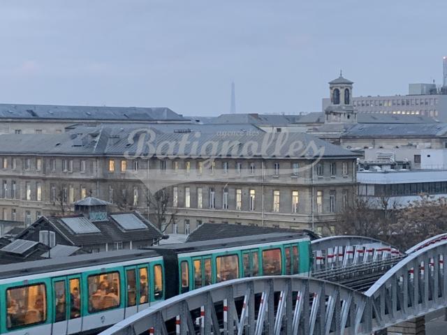 Location Appartement 3 pièces 54m² PARIS 18ème