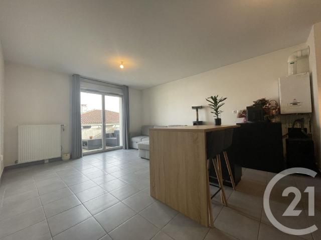 Location Appartement 3 pièces 54m² VILLENEUVE TOLOSANE 31270