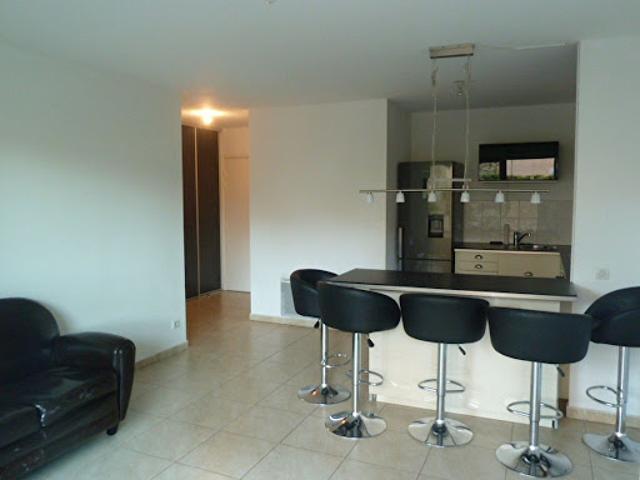 Location Appartement 3 pièces 55.94 m2 Marseille 8ème