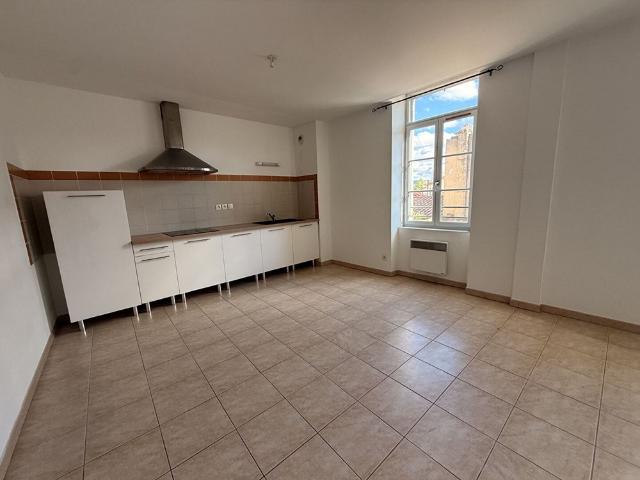 Location appartement 3 pièces, 55.06m², Carcassonne