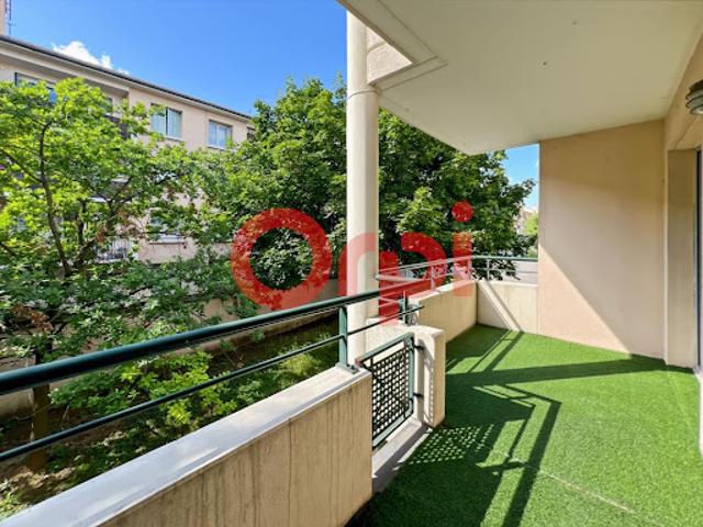 Location Appartement 3 pièces 55.09 m2 Lyon 8ème