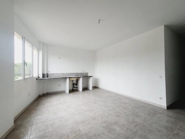 Location Appartement 3 pièces 55 m2 Apt