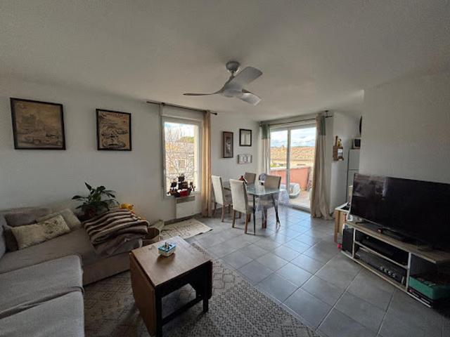 Location Appartement 3 pièces 55 m2 Marguerittes