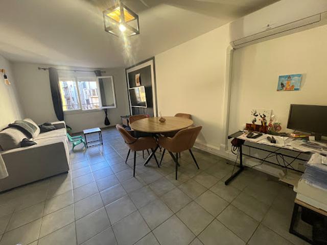 Location Appartement 3 pièces 55 m2 Pia
