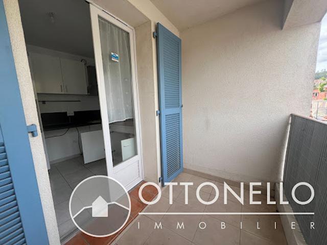 Location Appartement 3 pièces 55 m2 Roquebrune sur Argens