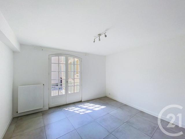 Location Appartement 3 pièces 55m² CLERMONT FERRAND 63100