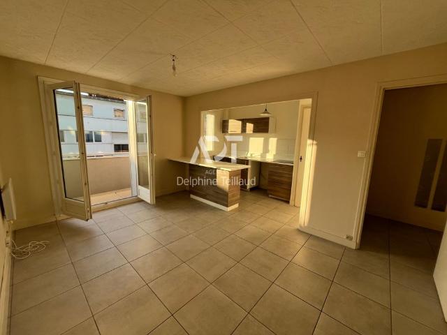 Location Appartement 3 pièces 55m² GRENOBLE 38100