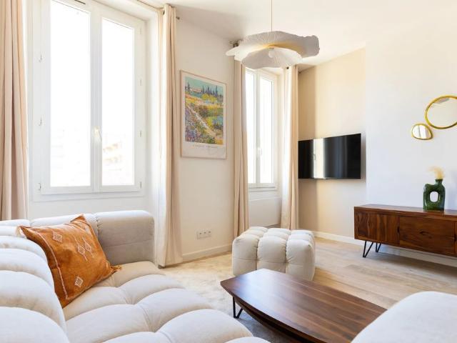 Location Appartement 3 pièces 55m² MARSEILLE 6ème