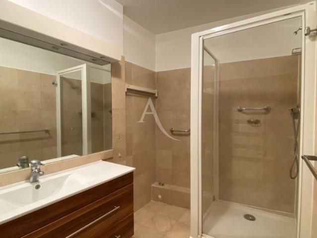 Location Appartement 3 pièces 55m² NEUILLY SUR SEINE 92200