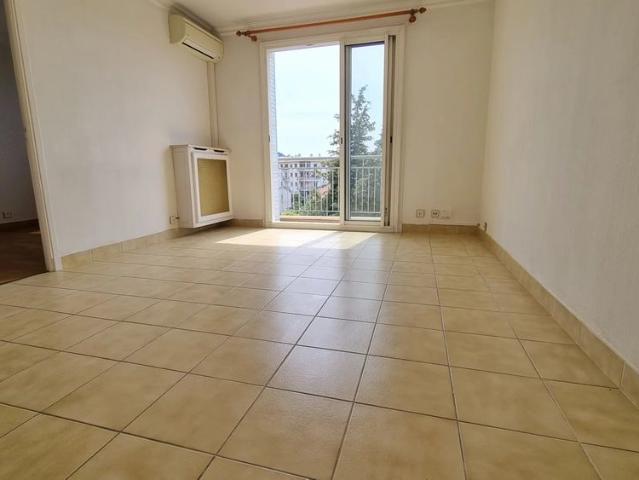Location Appartement 3 pièces 55m² NICE 06000