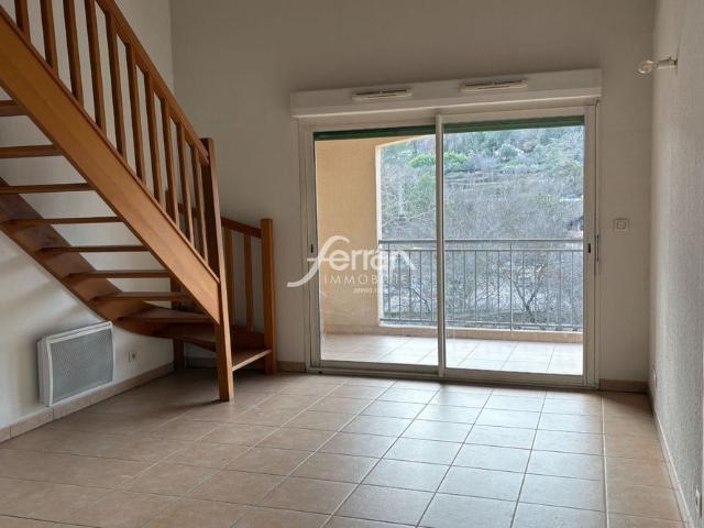 Location Appartement 3 pièces 55m² SALERNES 83690