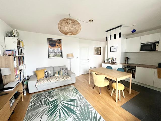 Location Appartement 3 pièces 56.61 m2 Clichy