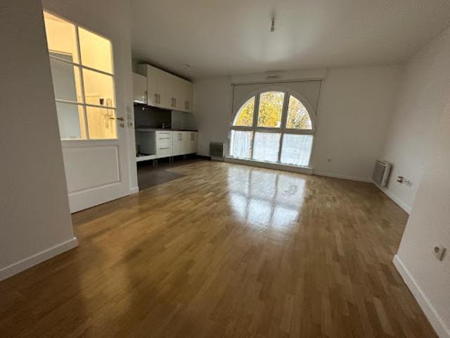 Location Appartement 3 pièces 56.65 m2 Le Plessis Robinson