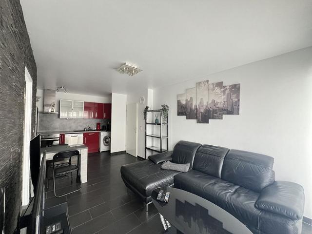 Location appartement 3 pièces, 56.00m², Drancy