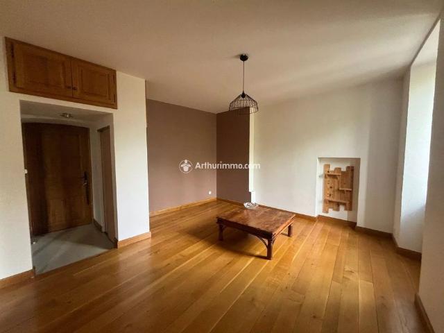 Location Appartement 3 pièces 56 m2 à Millau