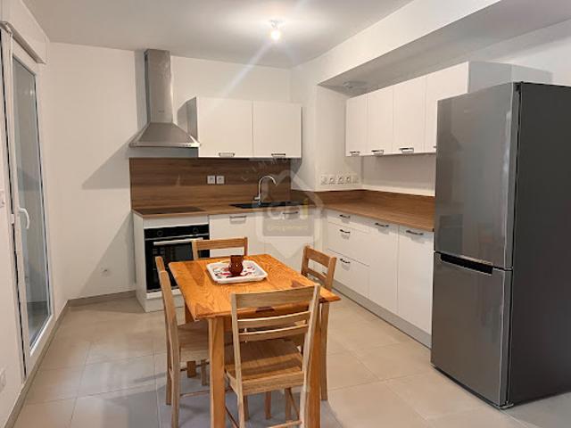 Location Appartement 3 pièces 56 m2 Arles