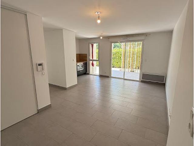 Location Appartement 3 pièces 56 m2 Serignan