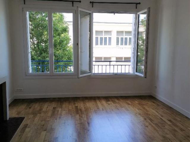 Location Appartement 3 pièces 56m²