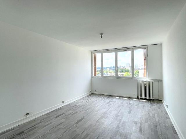 Location Appartement 3 pièces 56m²