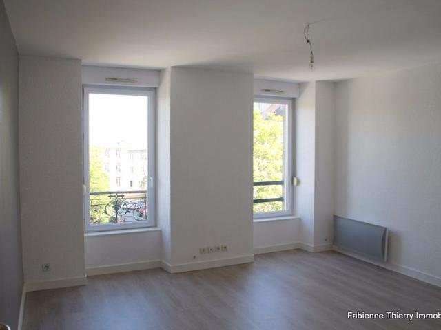 Location Appartement 3 pièces 56m²