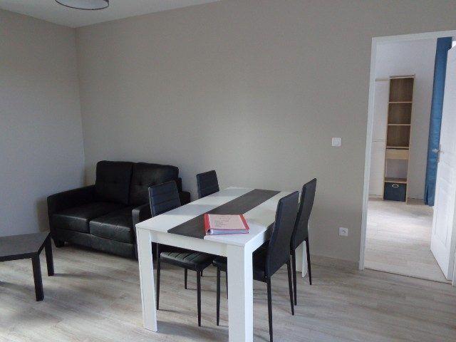 Location Appartement 3 pièces 56m² CARENTAN LES MARAIS 50500