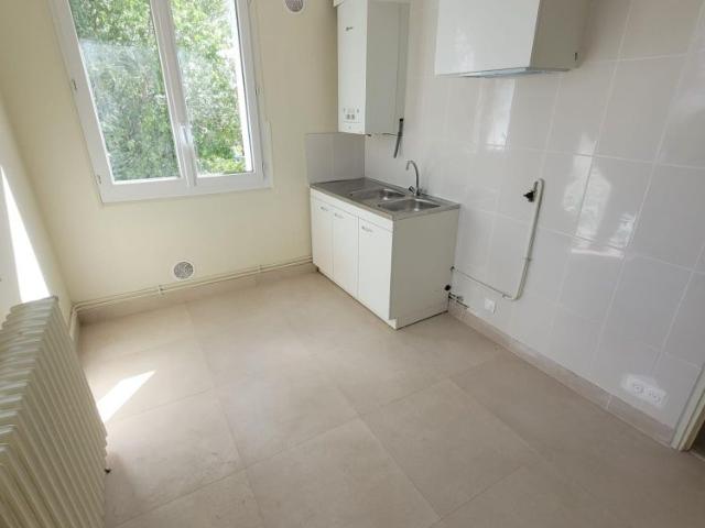 Location Appartement 3 pièces 56m² GOUSSAINVILLE 95190