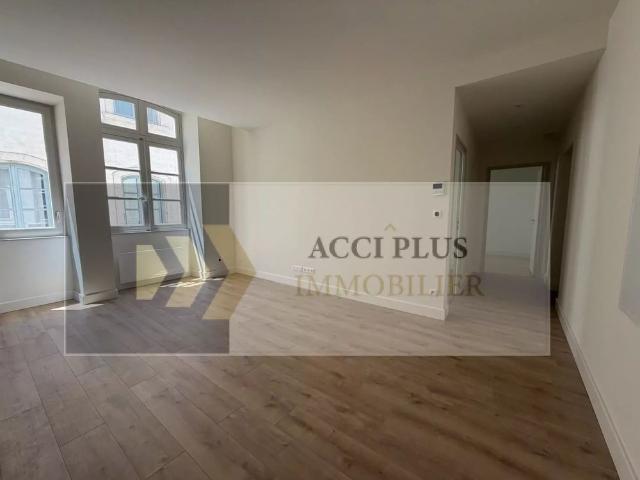 Location Appartement 3 pièces 56m² NIMES 30000