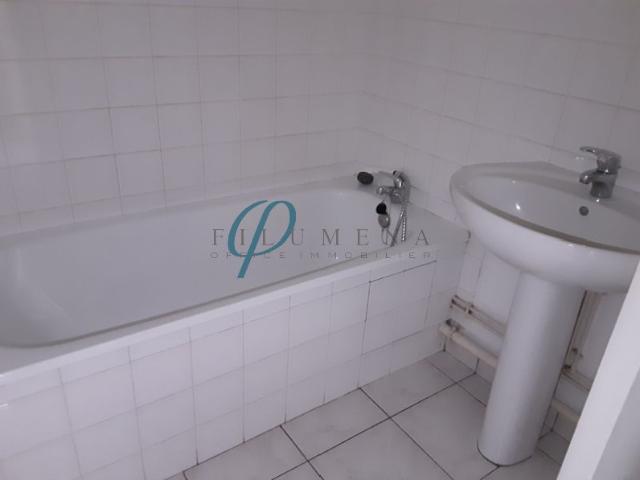 Location Appartement 3 pièces 56m² ST PIERRE MONTLIMART 49110