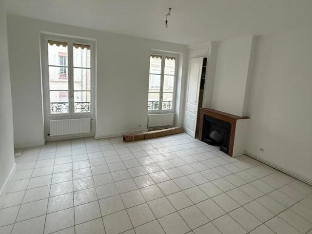 Location Appartement 3 pièces 56m² VILLEURBANNE 69100