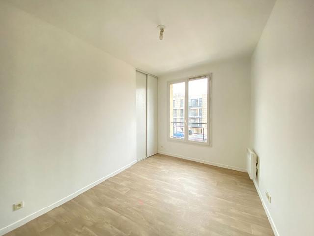 Location appartement 3 pièces, 58.75m², Châtenay Malabry
