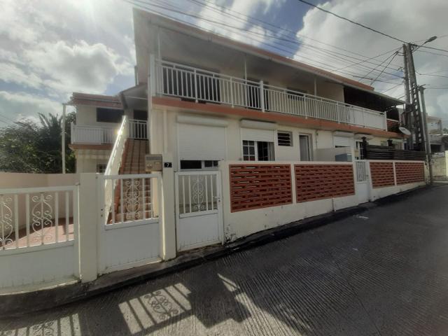 Location appartement 3 pièces, 58.76m², Fort de France