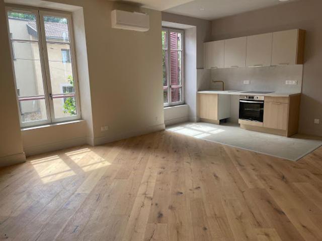 Location Appartement 3 pièces 58.96 m2 Saint Germain au Mont d'Or