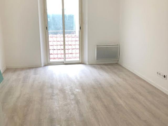 Location Appartement 3 pièces 58.09 m2 Cannes